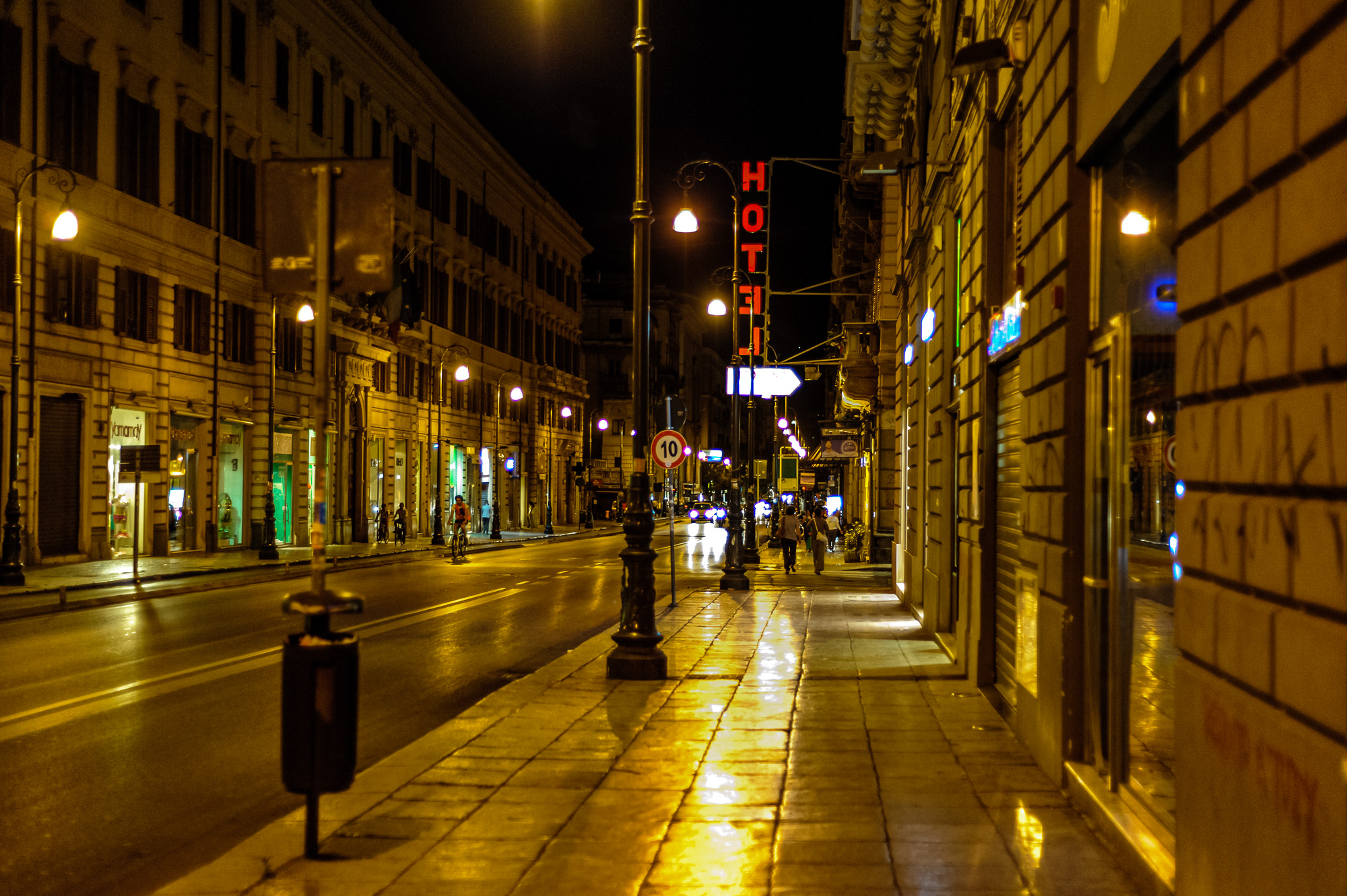 Street Scene Via Roma, Palermo, June 2014